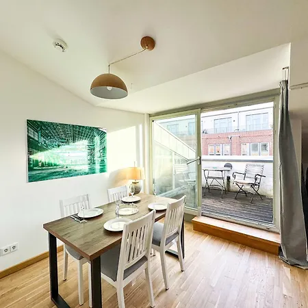 Eiswerder - Inselwohnung In Der Havel Mit Balkon بيت للعطل *