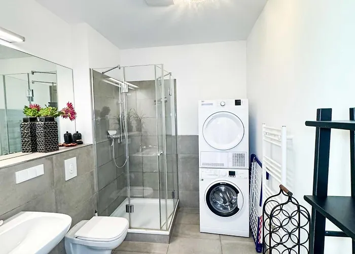 Eiswerder - Inselwohnung In Der Havel Mit Balkon برلين