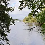 Vakantiehuis Eiswerder - Inselwohnung In Der Havel Mit Balkon