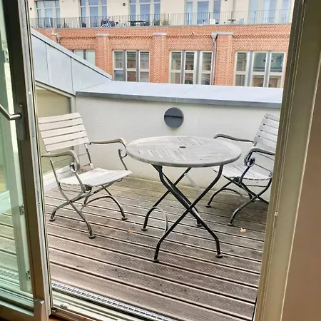 Eiswerder - Inselwohnung In Der Havel Mit Balkon Nyaraló *